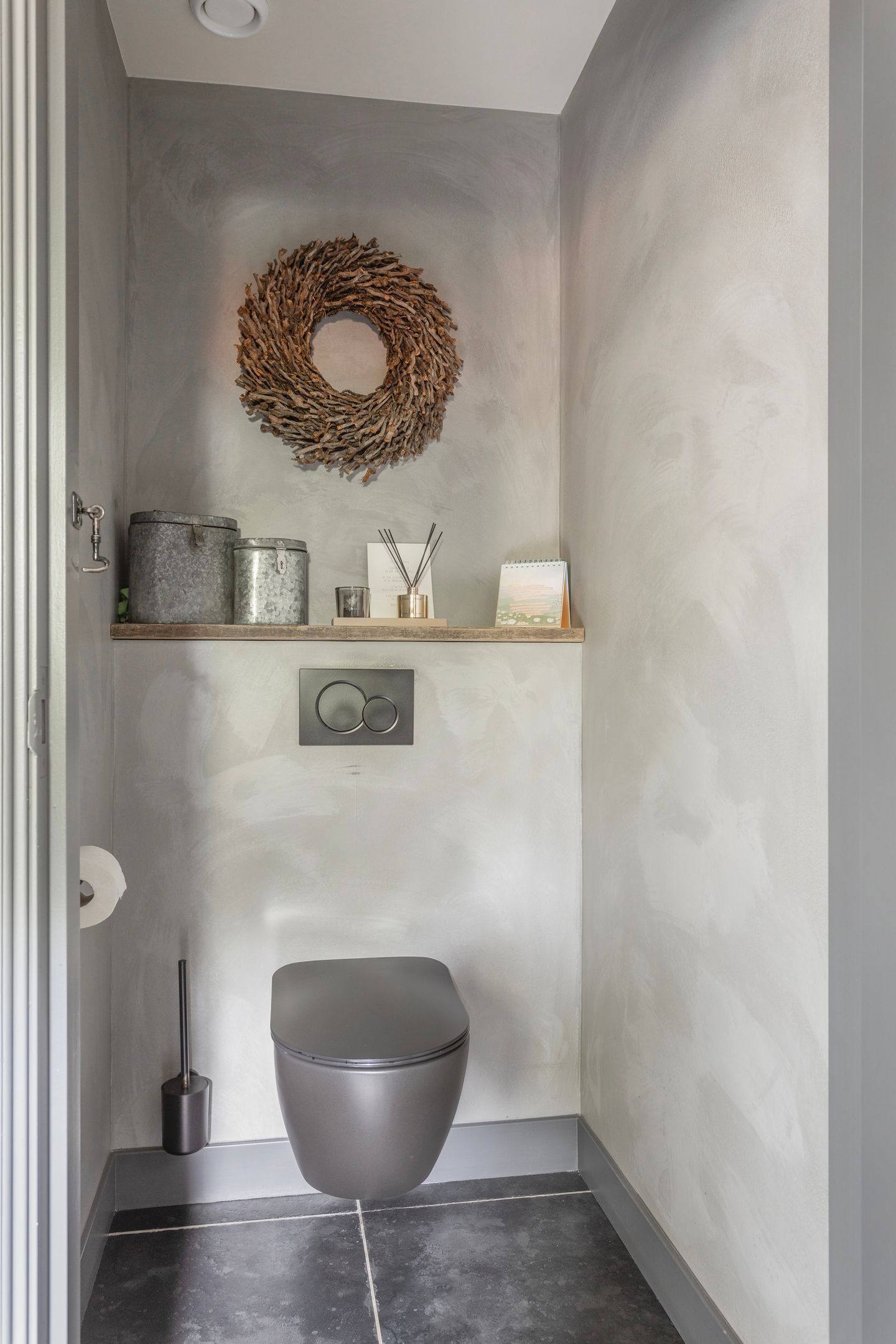 Photo 42 of Waalbandijk 77