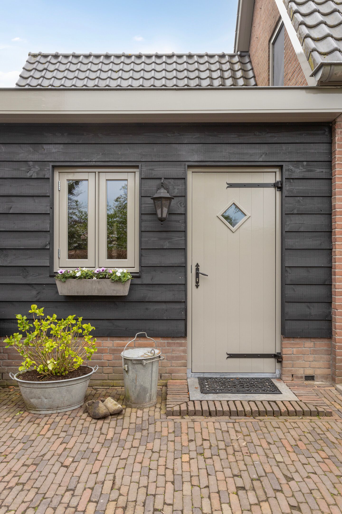 Photo 48 of Waalbandijk 77