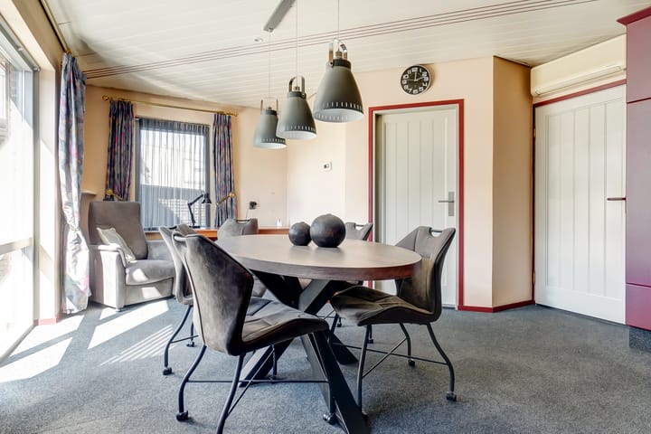 Foto 18 van Molenstraat 23