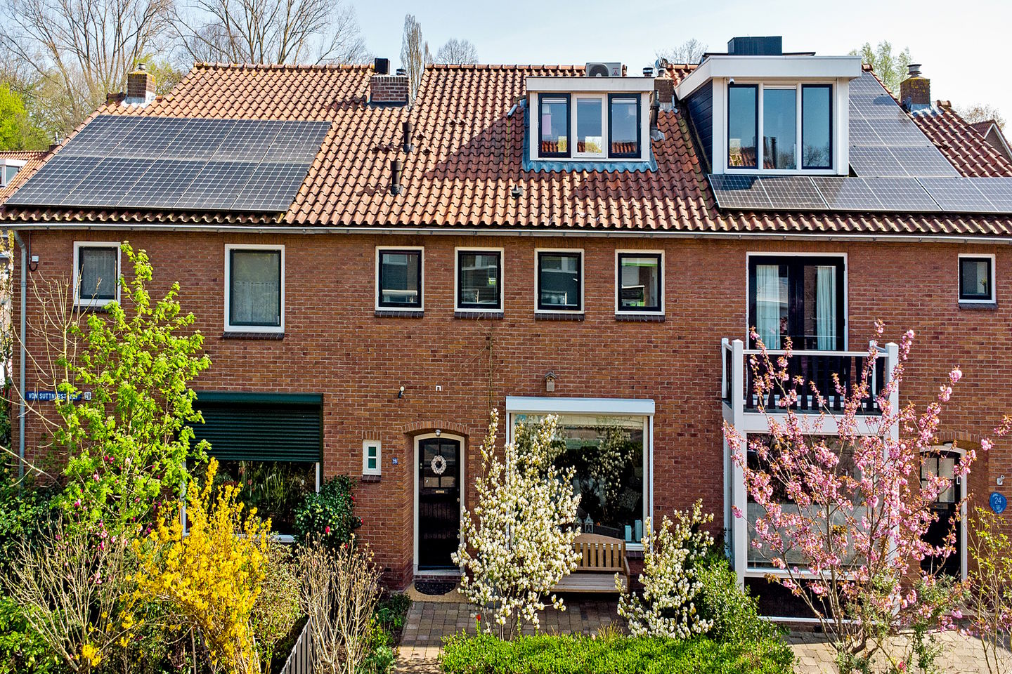 Foto 1 van von Suttnerstraat 26