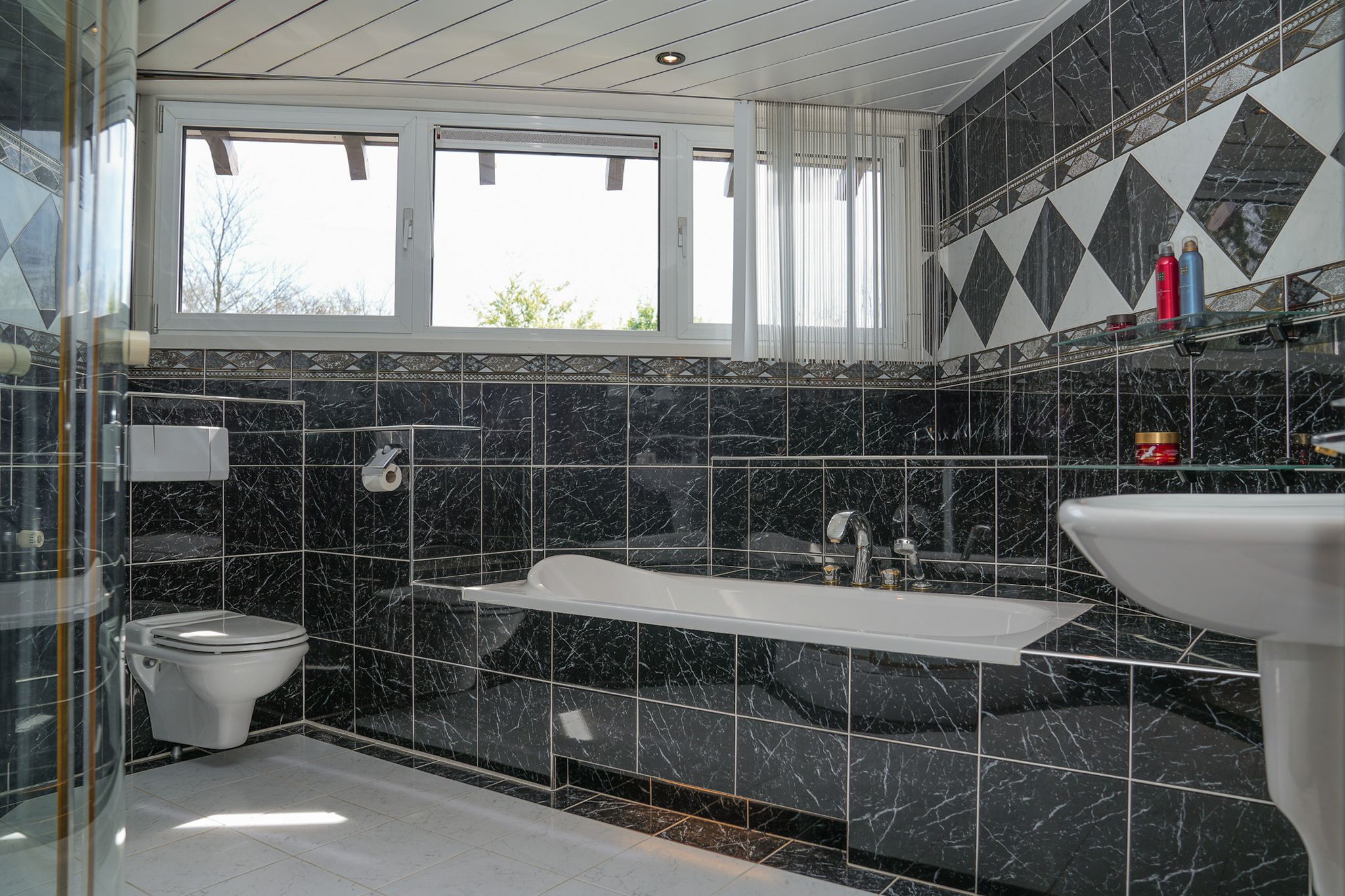 Photo 30 of Rozemarijnhof 9