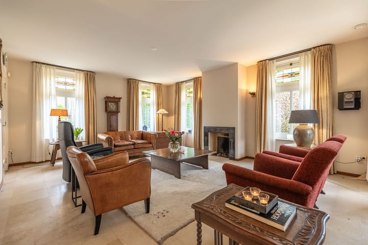 Foto 13 van Bredaseweg 11