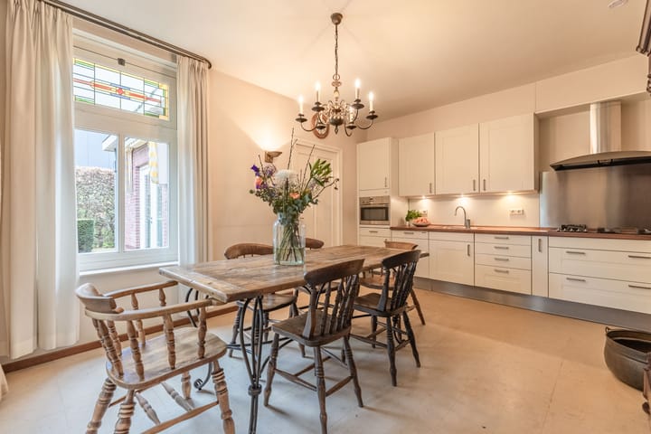 Foto 19 van Bredaseweg 11