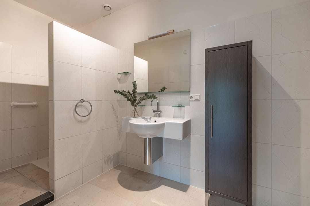 Foto 28 van Bredaseweg 11