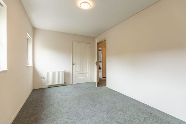 Foto 40 van Bredaseweg 11