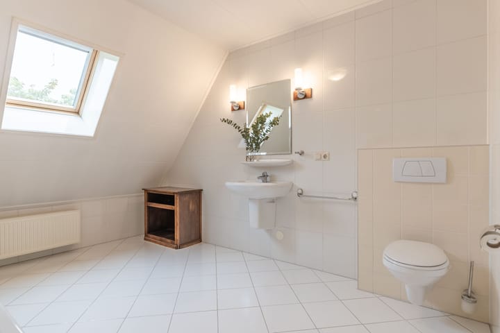 Foto 41 van Bredaseweg 11