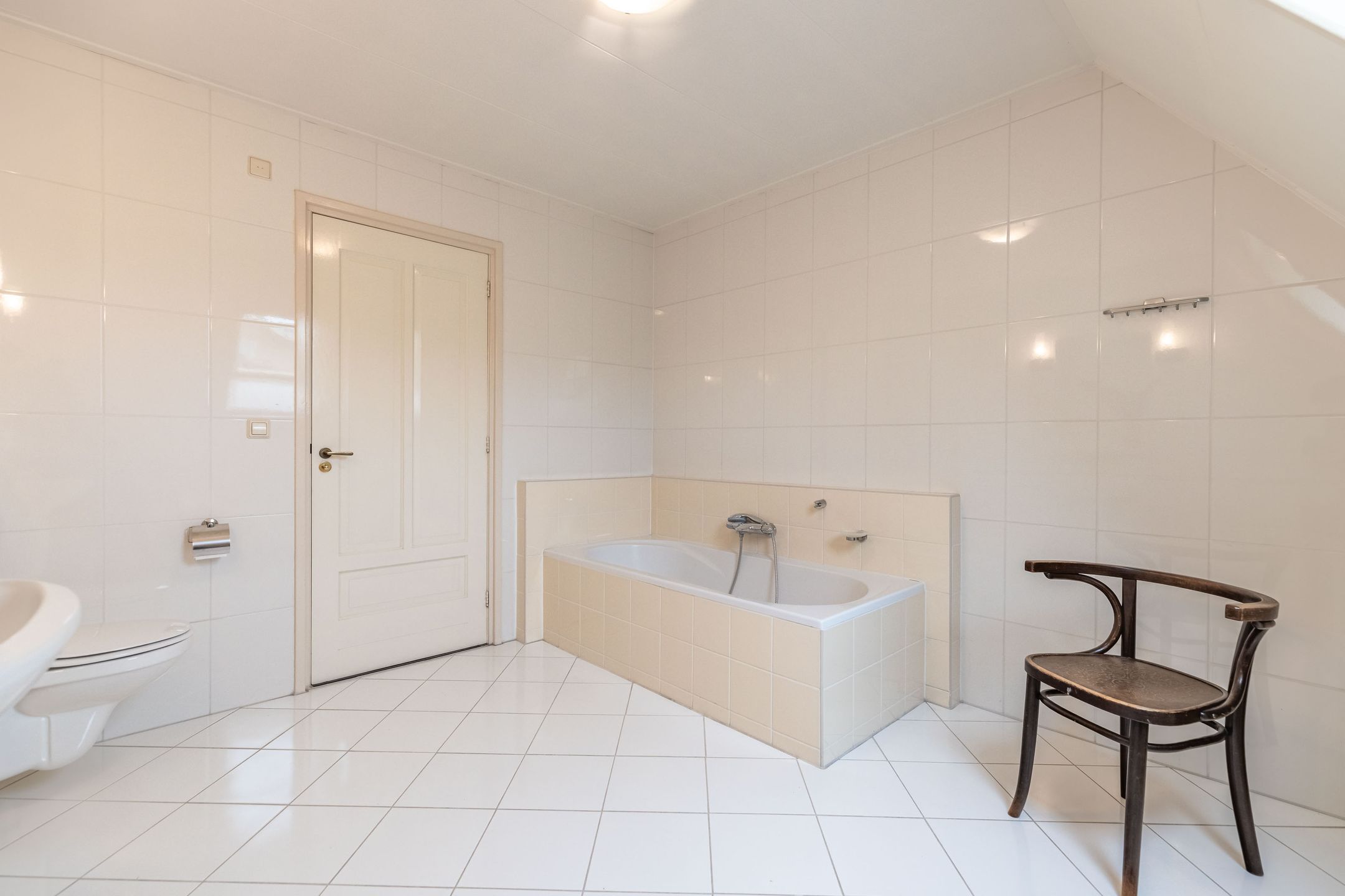 Foto 42 van Bredaseweg 11