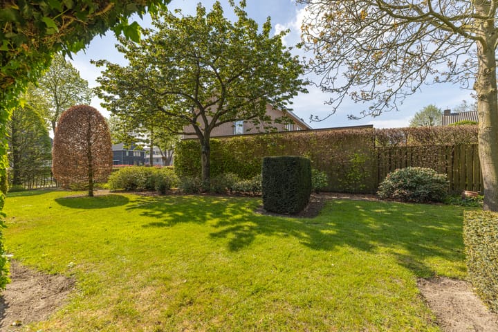 Foto 55 van Bredaseweg 11