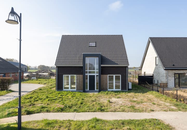 Photo 5 of Dorpsstraat 7-A