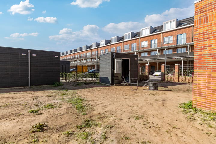 Photo 32 of Venlolaan 8