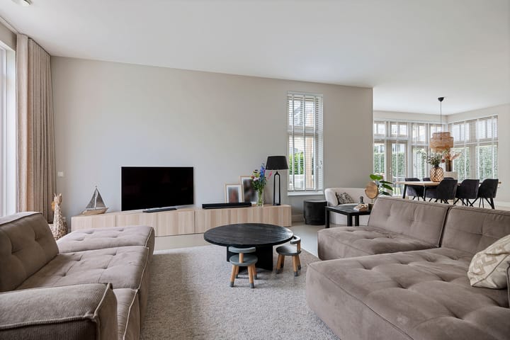 Photo 11 of Oswald Wenckebachstraat 2