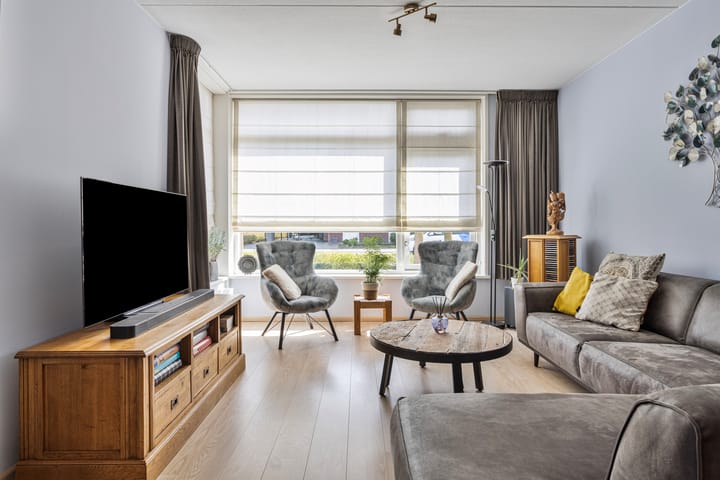 Photo 4 of Alexander de Grotestraat 18