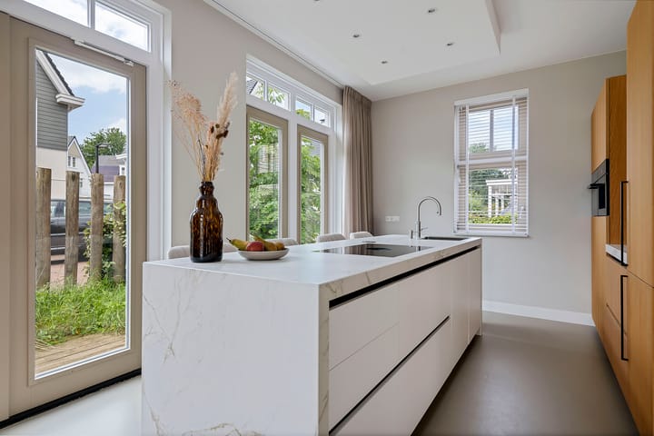 Photo 17 of Oswald Wenckebachstraat 2