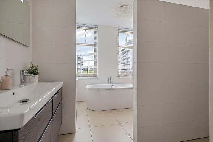 Photo 24 of Oswald Wenckebachstraat 2