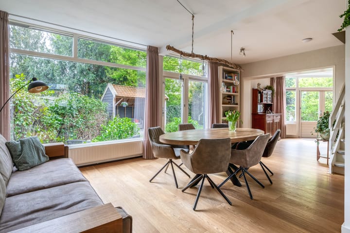 Foto 4 van Pluim-es 98