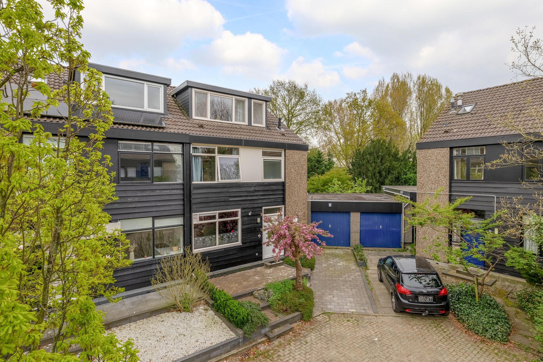 Foto 6 van Pluim-es 98