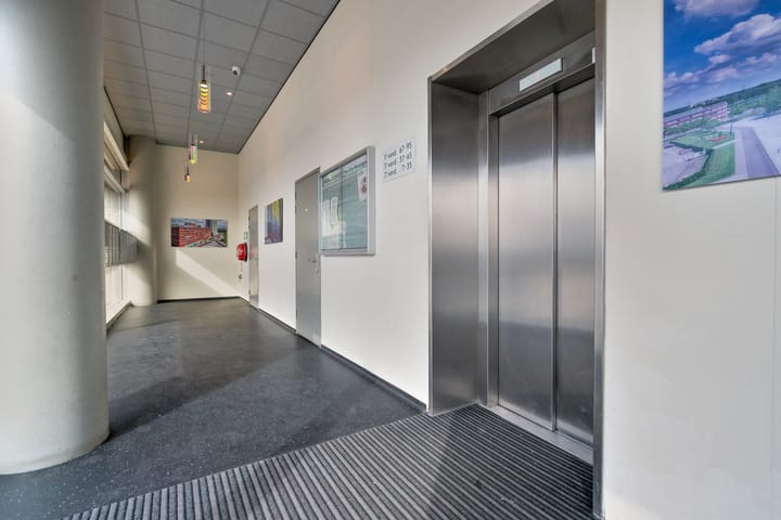 Photo 8 of Esplanade 11