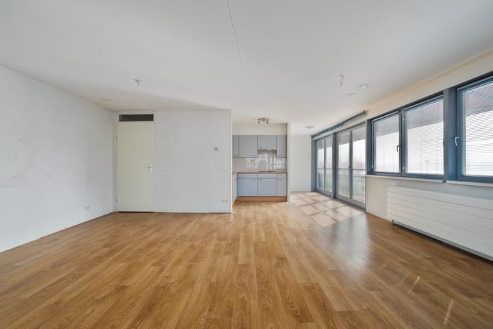 Photo 12 of Esplanade 11