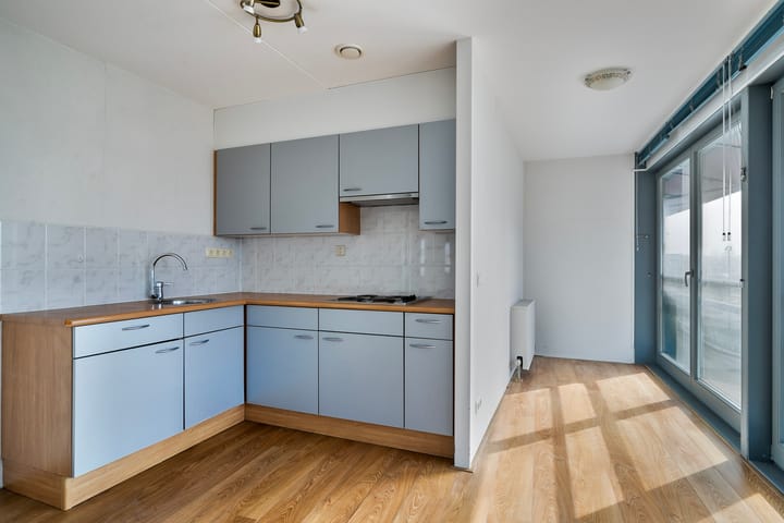 Photo 13 of Esplanade 11