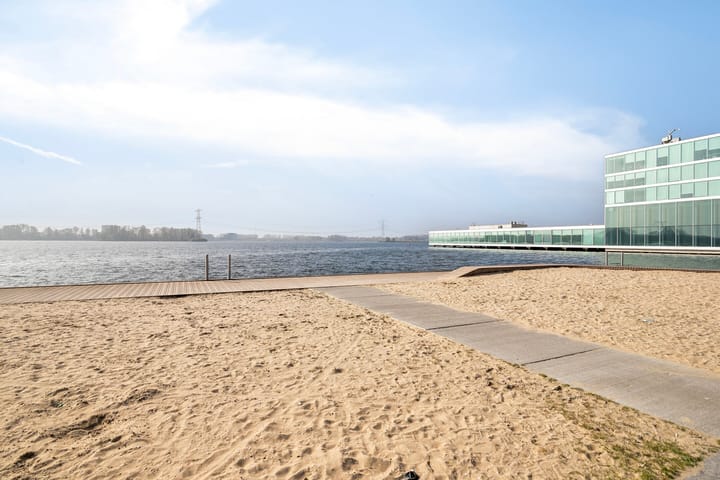 Photo 22 of Esplanade 11