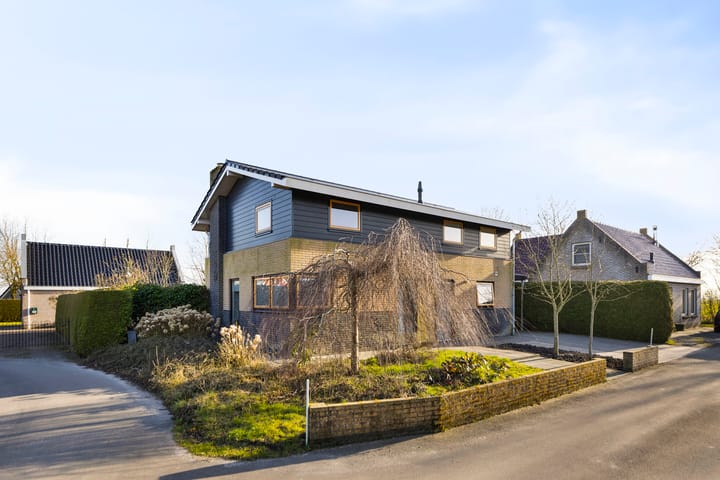 Photo 4 of Bargereed 52