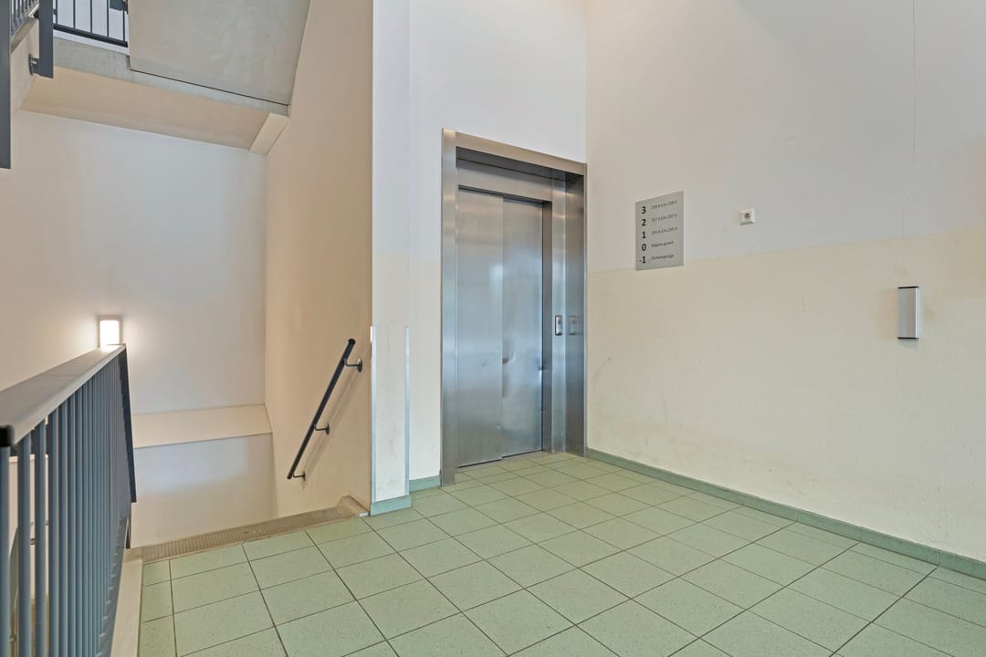 Foto 11 van Middenweg 259-B