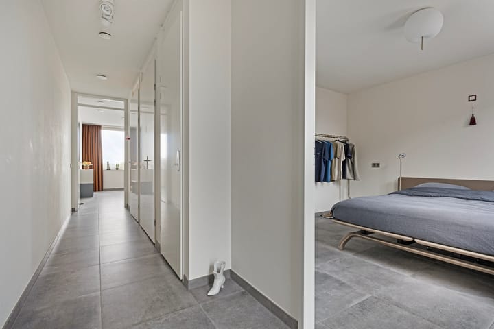 Foto 14 van Middenweg 259-B