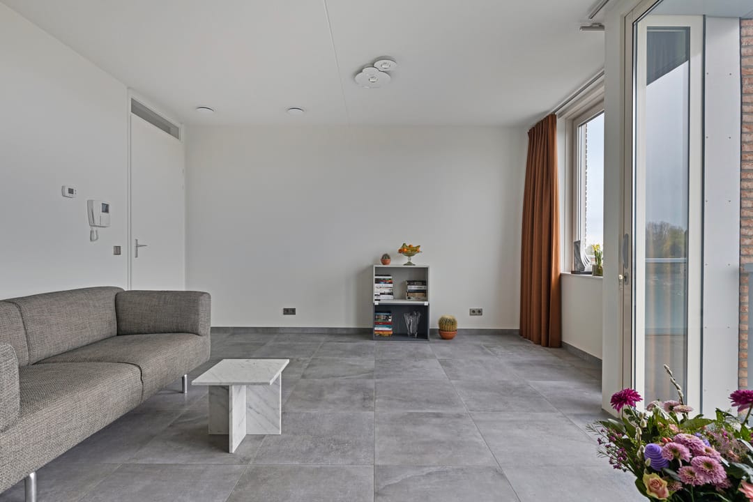 Foto 16 van Middenweg 259-B