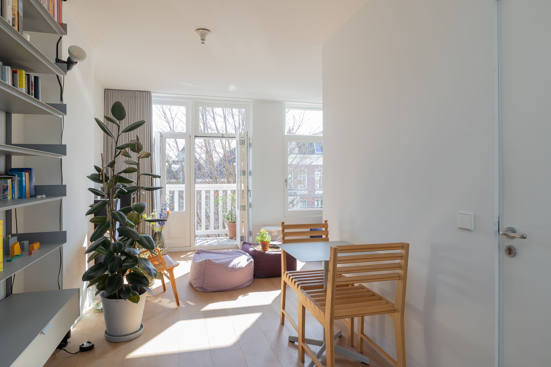 Foto 6 van Overtoom 114-3