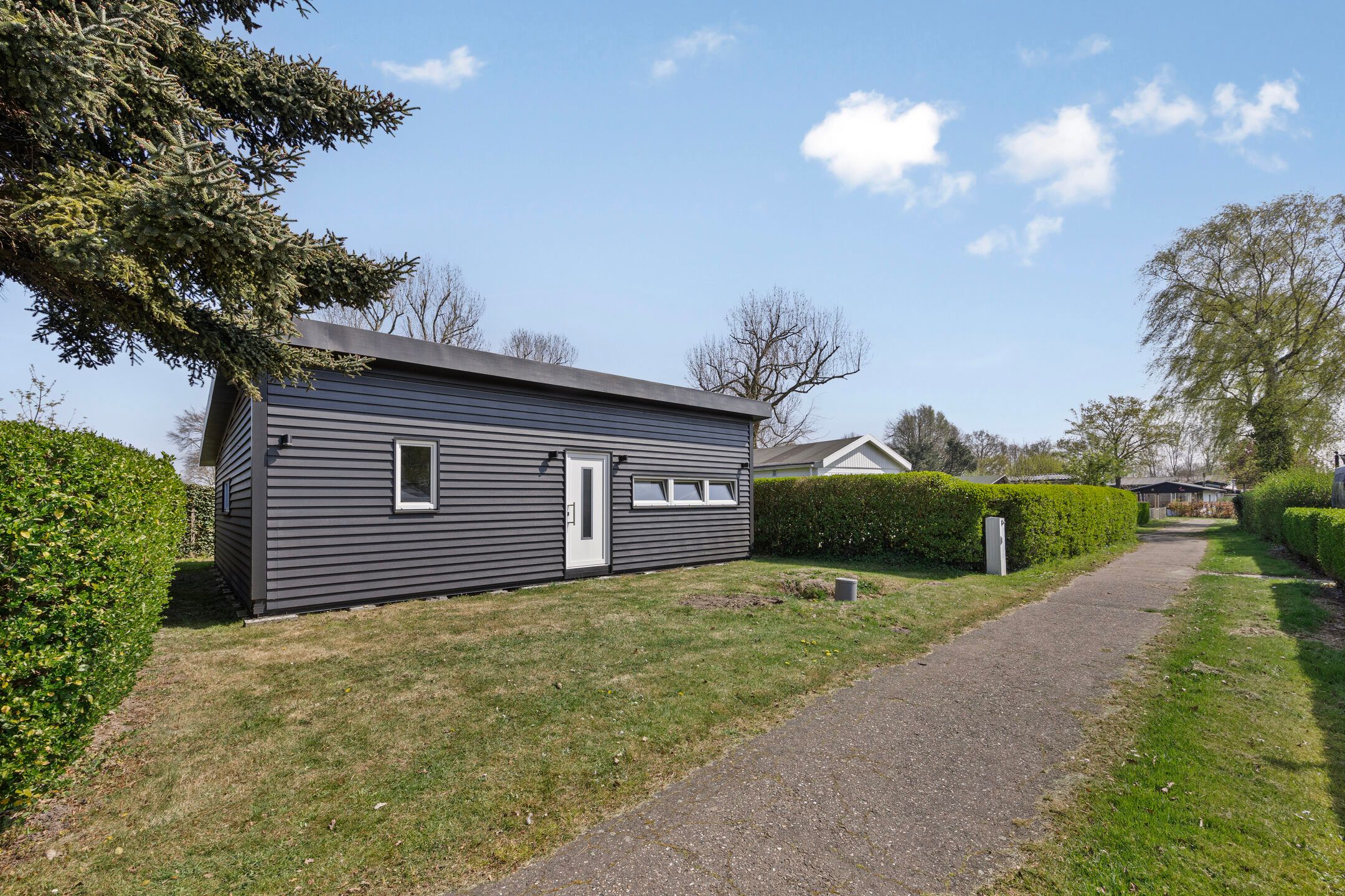 2-bedroom freehold villa in Oostvoorne — photo 4 of 5