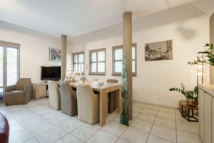 Photo 9 of Meindert Hobbemahage 57