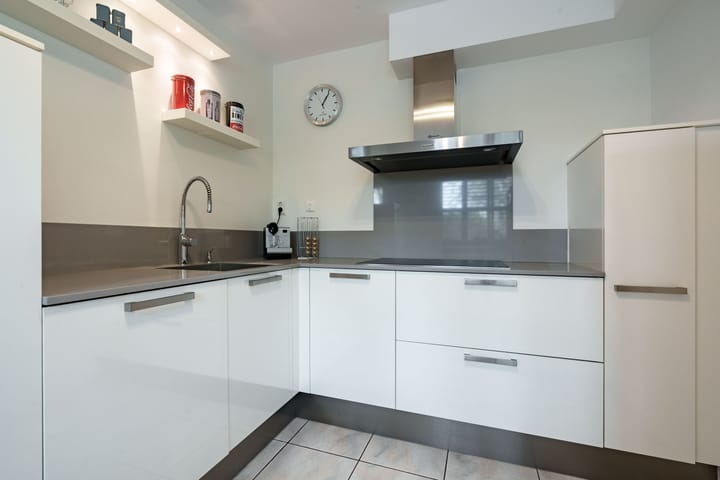 Photo 15 of Meindert Hobbemahage 57