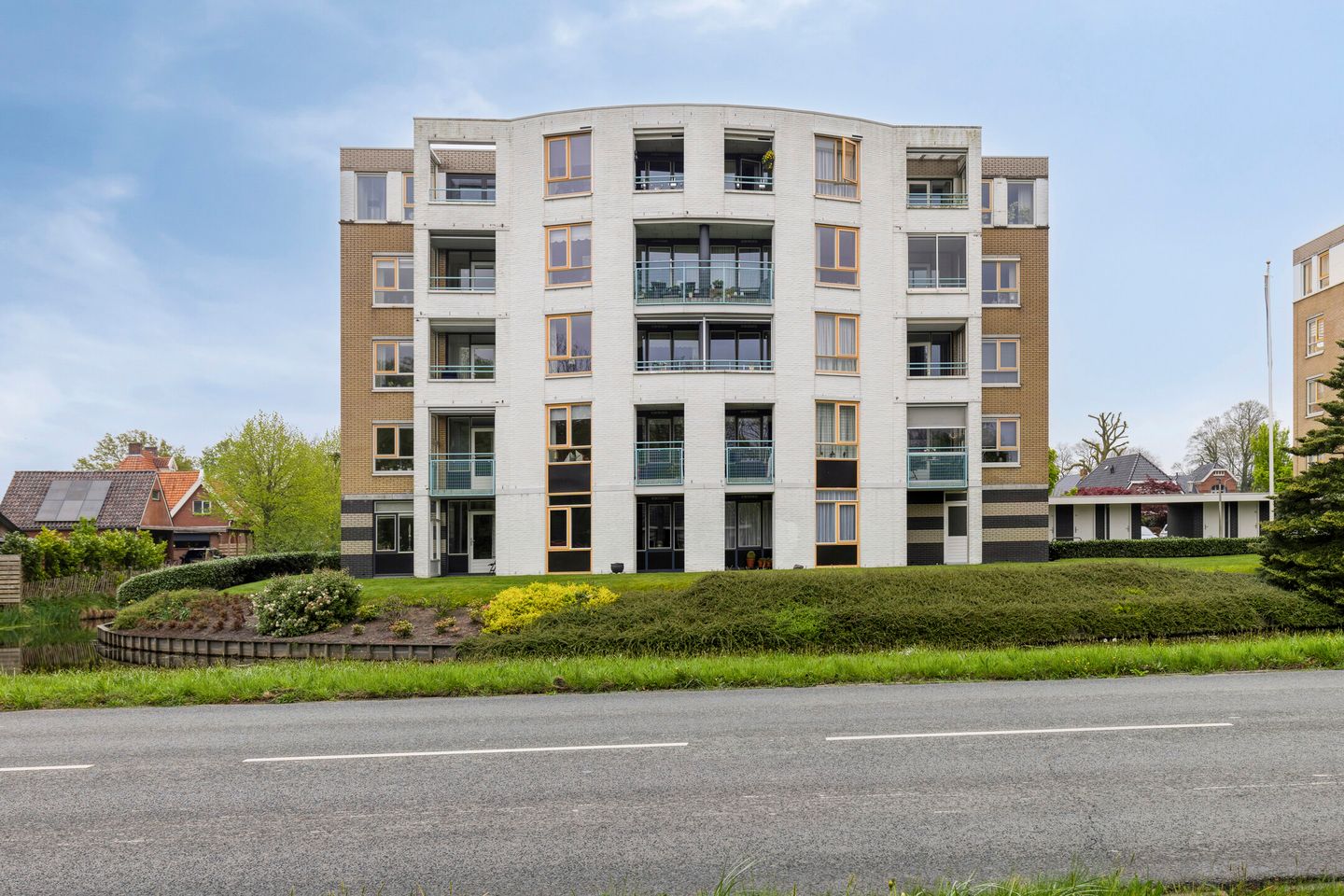 Foto 1 van R.J. Nieuwoldstraat 20