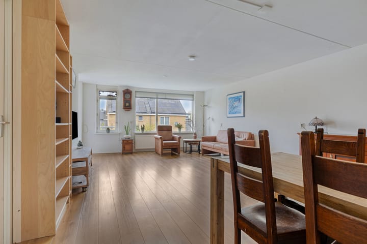 Foto 15 van van Duivenvoordestraat 66