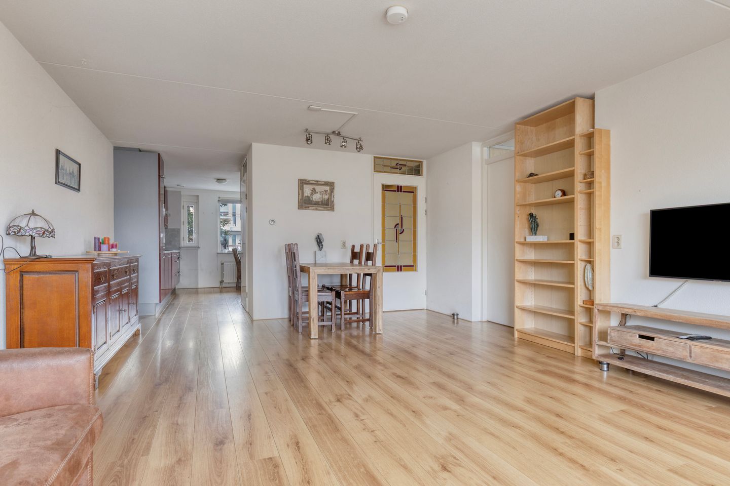 Foto 19 van van Duivenvoordestraat 66