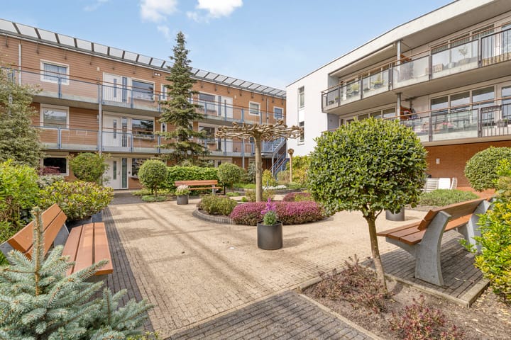 Foto 36 van van Duivenvoordestraat 66