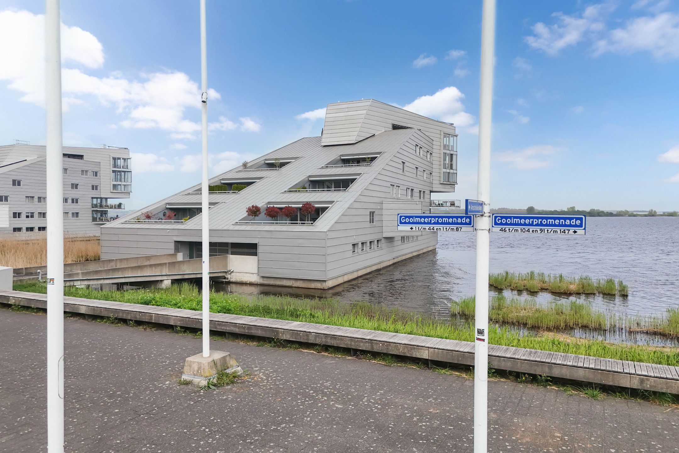 Photo 63 of Gooimeerpromenade 87