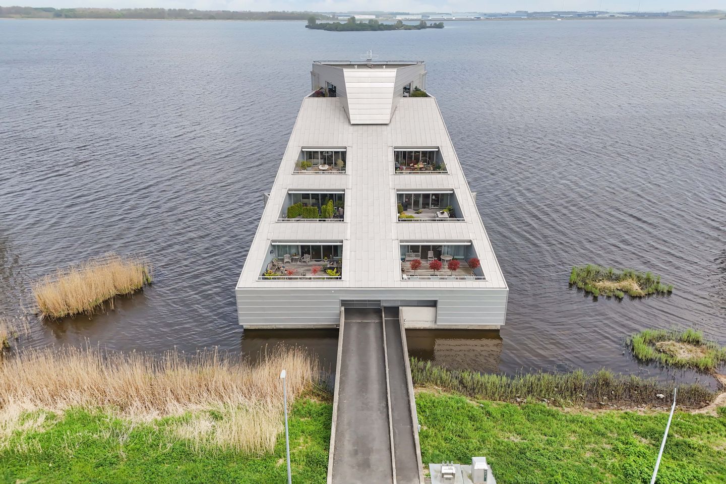 Photo 65 of Gooimeerpromenade 87