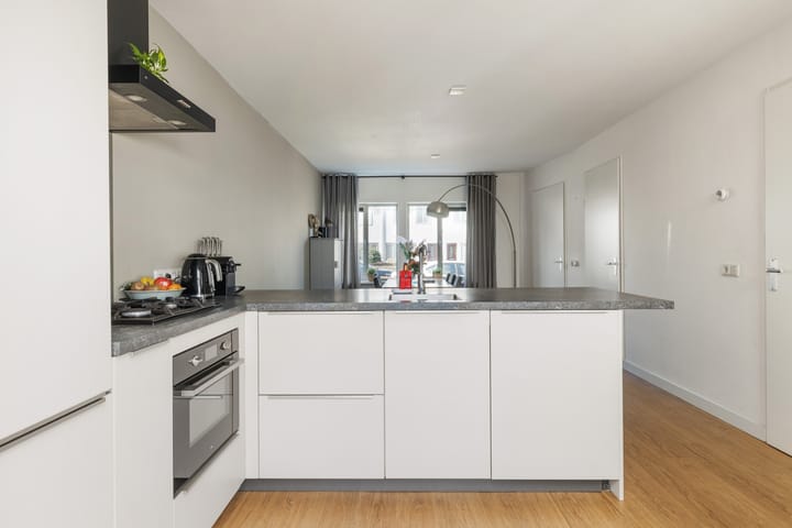 Foto 12 van Veluwestraat 4