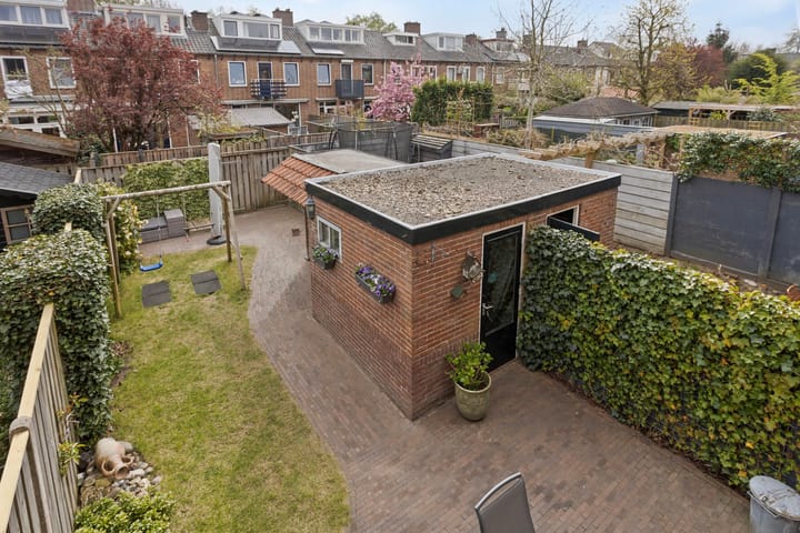 Foto 15 van Leeuwstraat 33