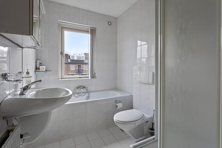 Foto 16 van Leeuwstraat 33