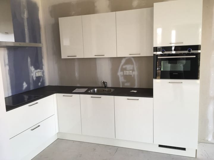 Foto 9 van Grenenhout 8-210