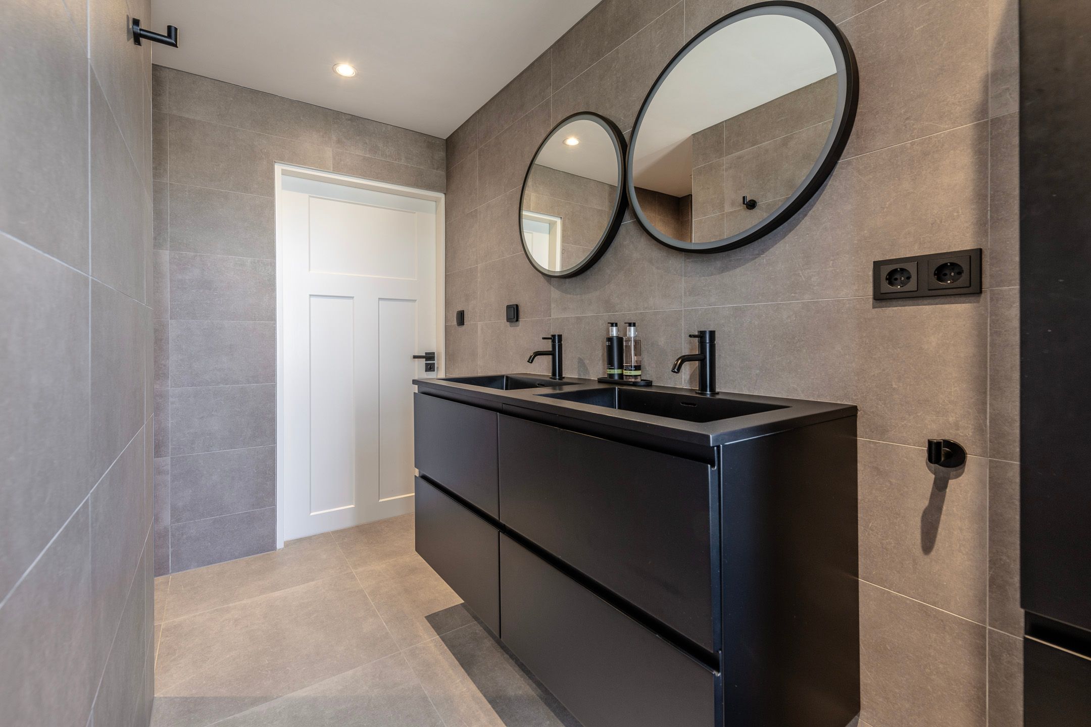 Foto 27 van Gruttolaan 23-A