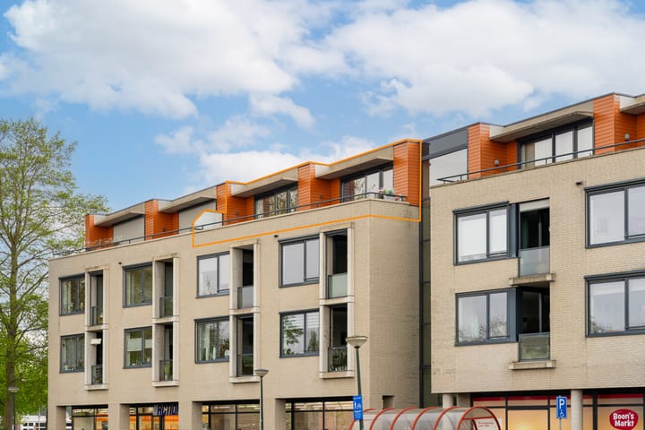 Foto 1 van Raadhuisplein 44