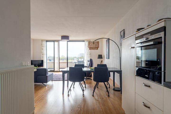 Foto 13 van Raadhuisplein 44