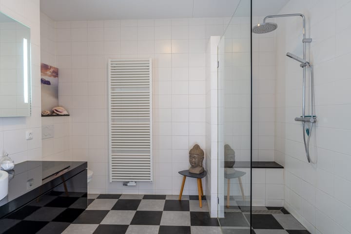 Foto 24 van Raadhuisplein 44