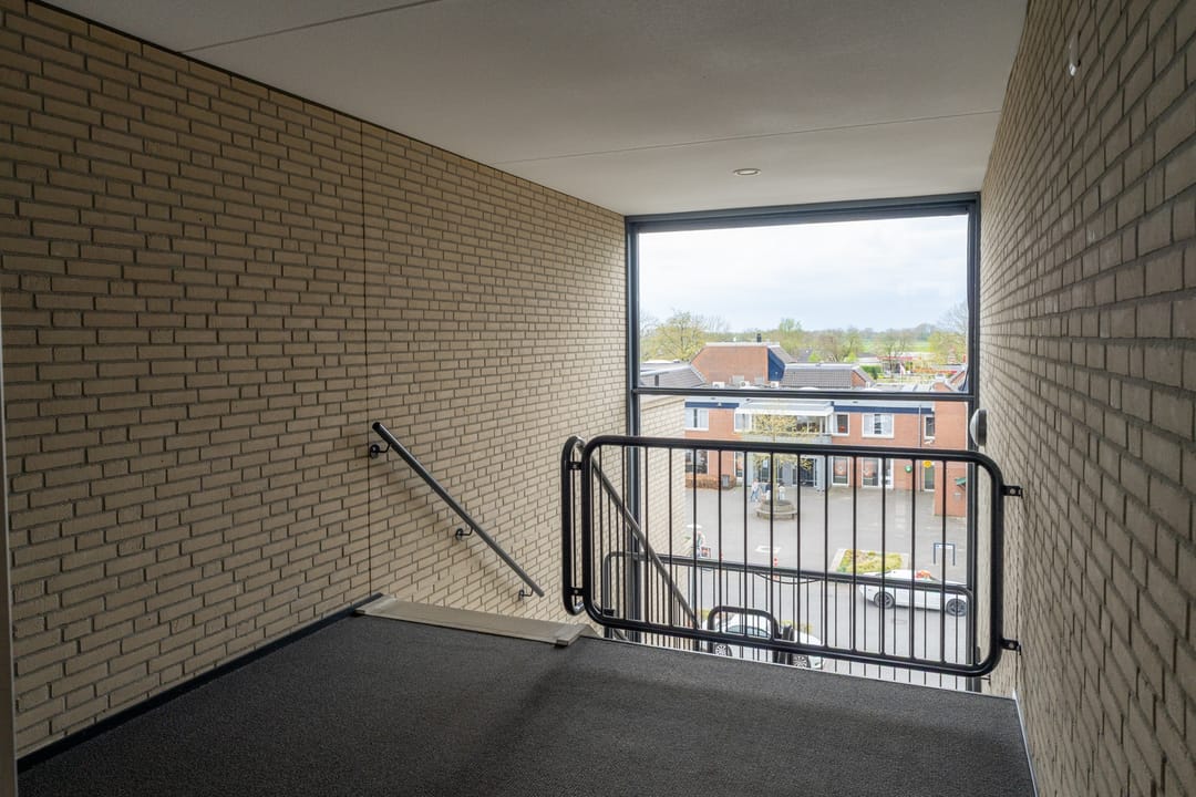 Foto 31 van Raadhuisplein 44