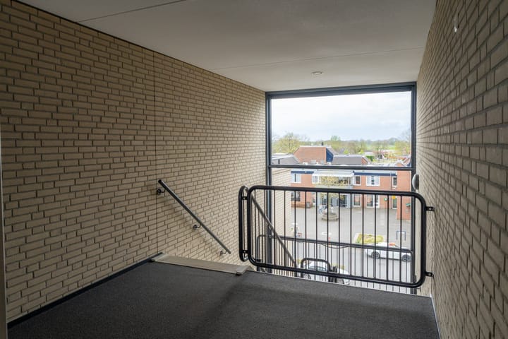 Foto 31 van Raadhuisplein 44