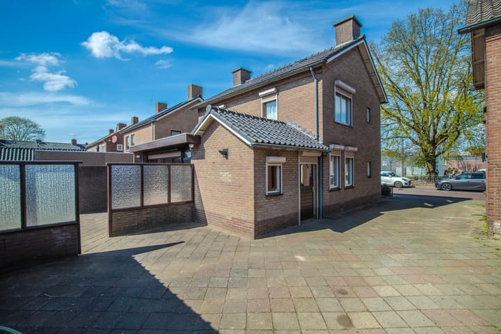 Foto 8 van Schoolstraat 8