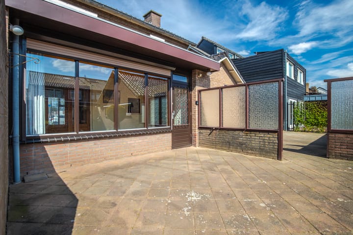 Foto 23 van Schoolstraat 8